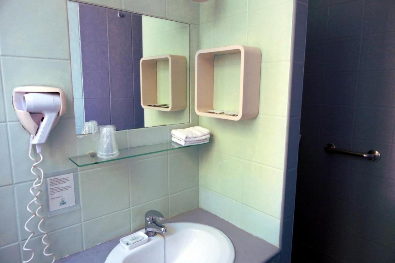 Hotel Les Corps Saints Awinion Zewnętrze zdjęcie